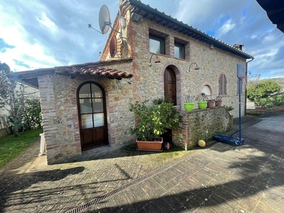 Casa singola in vendita a Monteriggioni Siena Badesse