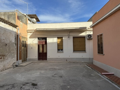 Casa singola in Via Pascoli 15 a Avola