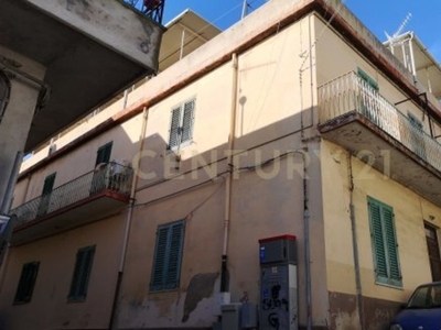 Quadrilocale in Via dei Cherubini 73, Messina, 1 bagno, 67 m²