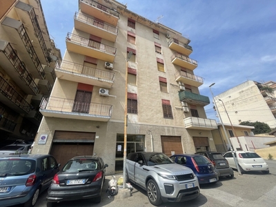 Trilocale in Via Tranquilla 19, Messina, 1 bagno, 93 m², 2° piano