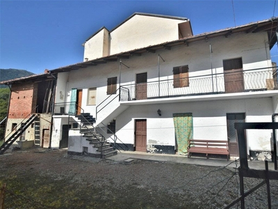 Vendita Casa indipendente via Adolfo Ghella, 38, Colleretto Castelnuovo