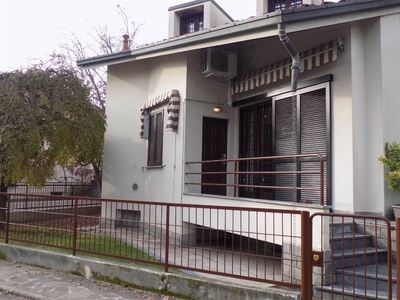 Villa a schiera in Via Moia, Brugherio, 5 locali, 2 bagni, 165 m²