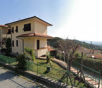 Villa bifamiliare in vendita a Rosignano Marittimo Livorno Gabbro