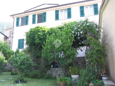 Villa in vendita a San Colombano Certenoli
