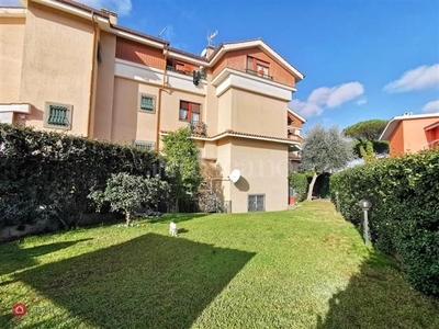 Villa in Vendita in Via Euripide a Roma