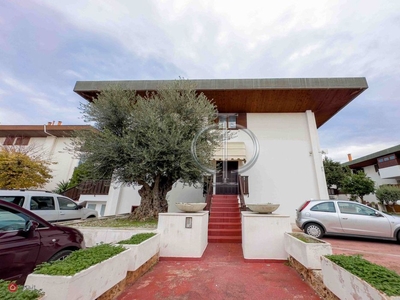 Villa in Vendita in Via fanelli a Bari