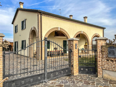 villa in vendita a Codevigo
