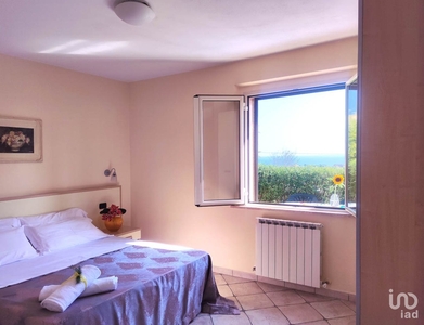 Appartamento 6 locali di 42 m² a Tortoreto