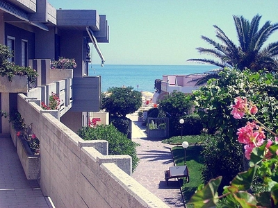 Appartamento a Silvi Marina con terrazza e giardino