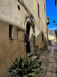 appartamento in vendita a Sant'Anatolia di Narco