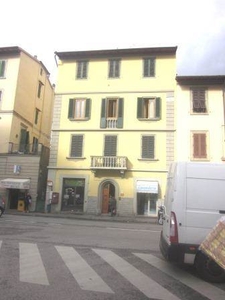 Appartamento in Via Gabriele D'Annunzio in zona Campo di Marte, le Cure, Coverciano a Firenze