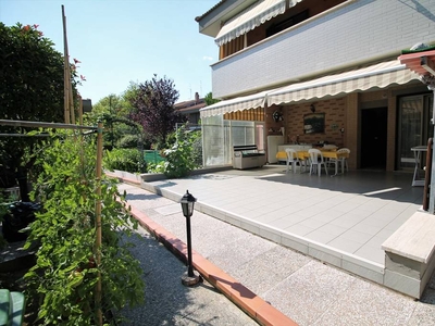 Appartamento indipendente in Via Belvedere in zona Fonte Umano a Citta'Sant'Angelo