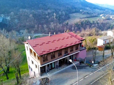 azienda commerciale in affitto a Vernasca