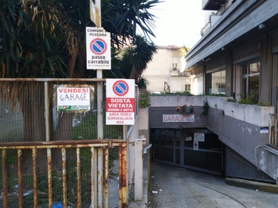Box / Garage in vendita a Pescara