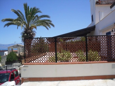 Casa a Alcamo con giardino e terrazza