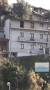 Casa indipendente in vendita a Reggio di Calabria Armo