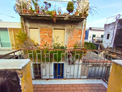 Casa indipendente, via Luigi Capuana, Riposto (CT)