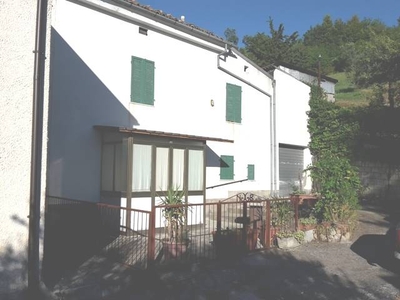 Casa singola in Contrada Baccigno in zona Cappuccini a Manoppello