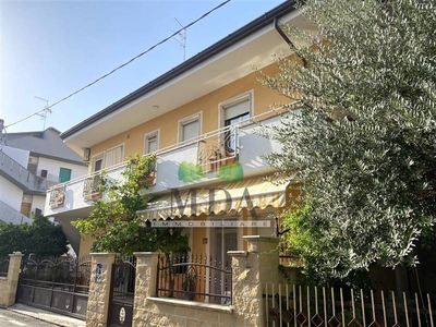 Casa singola in Via r. San Marino a Alba Adriatica