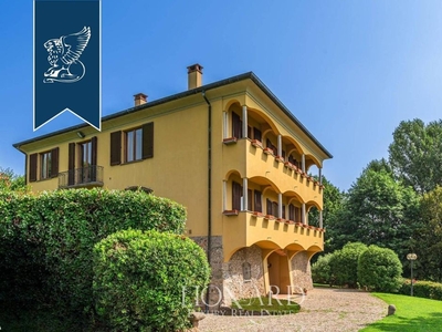 Prestigiosa villa in vendita Carate Brianza, Italia