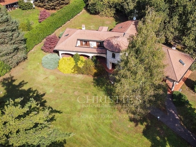 Esclusiva villa in vendita Via della Pineta, Guanzate, Lombardia