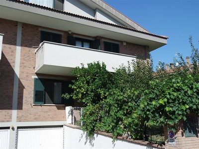 Villa a schiera in ottime condizioni in zona Fonte Umano a Citta'Sant'Angelo