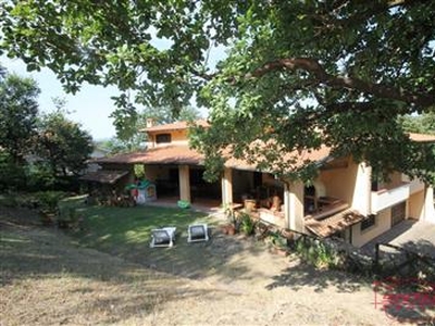 Villa in buono stato di 350 mq. a San Concordio Di Moriano