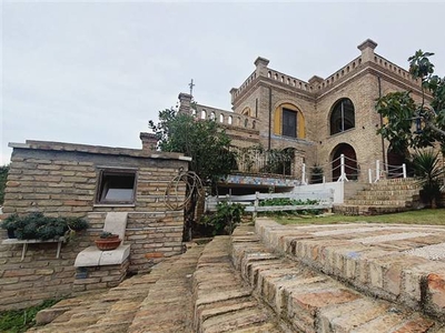 Villa in Vai San Pietro a Tortoreto