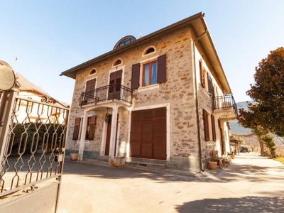 villa in vendita a Bianzone