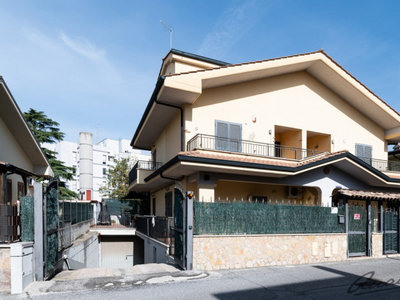 villa in vendita a Guidonia Montecelio