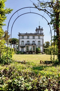 Villa Maria Legler con parco, villaggio Paradiso, Ponte San Pietro
