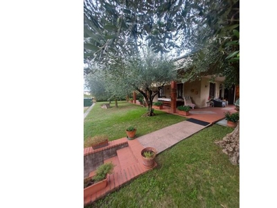 Villa in vendita a Cassola