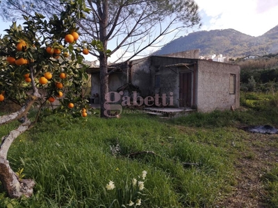 rustico / casale in vendita a Barcellona Pozzo di Gotto