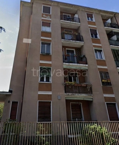 Appartamento all'asta a Milano via Orbetello