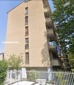 Appartamento all'asta a Milano via San Giusto, 37