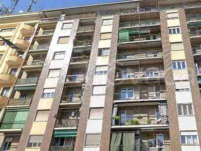 Appartamento all'asta a Milano viale Lucania , 3