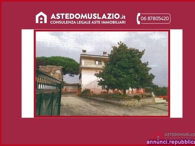 Appartamento all'asta sito in Genzano di