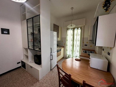 Appartamento - Bilocale a Rivarolo, Genova