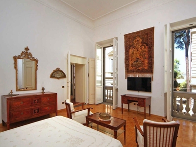 Appartamento di 110 mq in affitto - Firenze