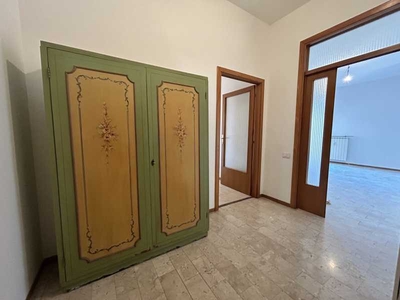Appartamento in Affitto ad Foligno - 480 Euro