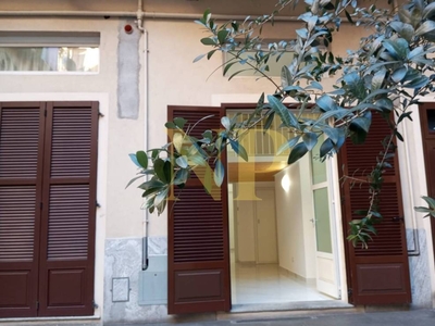 Appartamento in vendita a Milano corso Sempione, 88