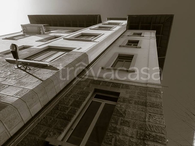 Appartamento in vendita a Milano corso Vercelli, 54