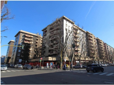 Appartamento in vendita a Milano via Ambrogio da Fossano Bergognone, 31
