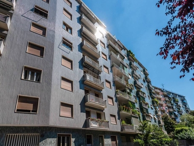 Appartamento in vendita a Milano via Angera, 20