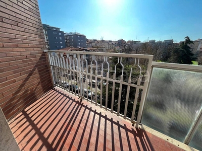 Appartamento in vendita a Milano via Antonello da Messina, 5