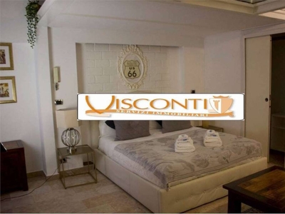 Appartamento in vendita a Milano via Ascanio Sforza, 81
