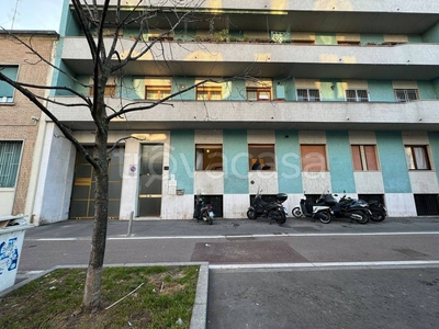Appartamento in vendita a Milano via Benigno Crespi, 13