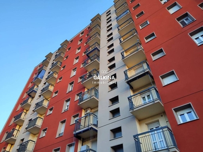 Appartamento in vendita a Milano via Costantino Baroni, 140