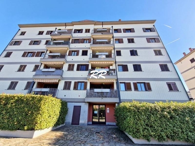 Appartamento in vendita a Milano via Ennio Morlotti, 11