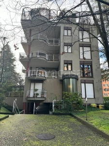 Appartamento in vendita a Milano via Federico Tesio, 23